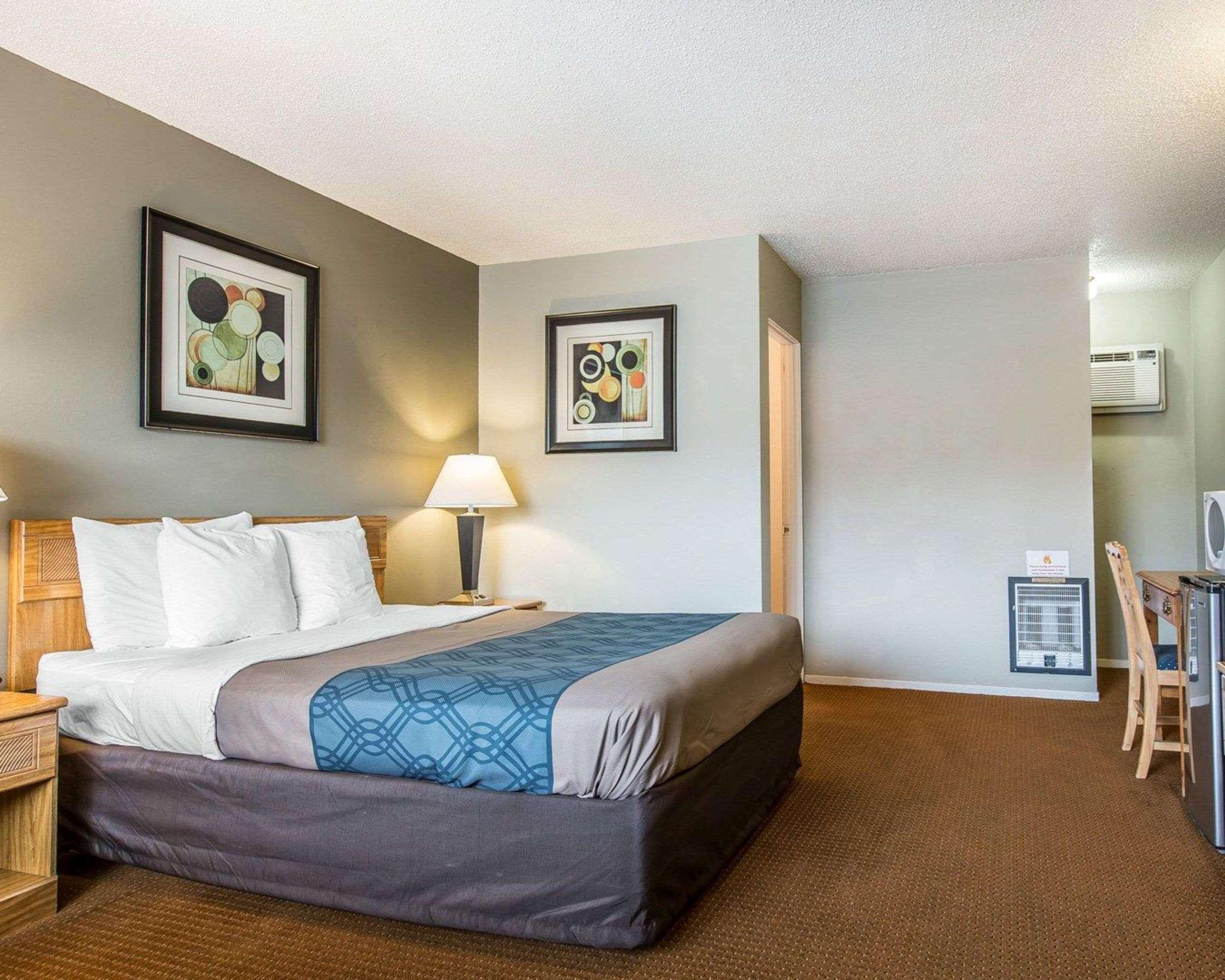 Econo & Hotel Yreka