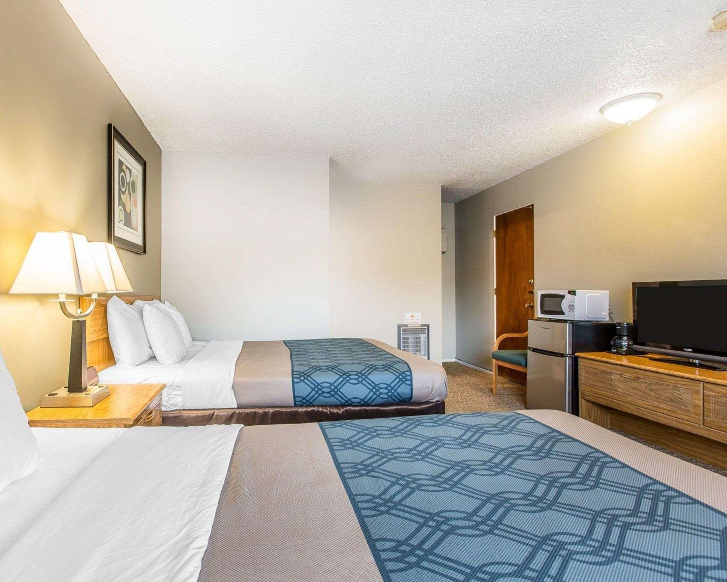 Hotel Econo & 2*