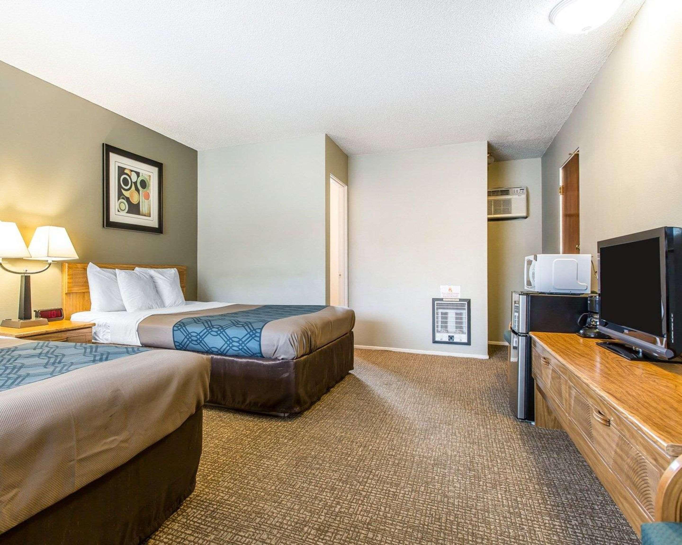 Econo & Hotel Yreka