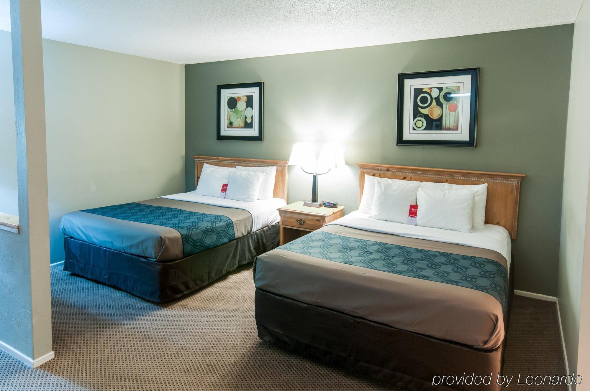Hotel Econo &