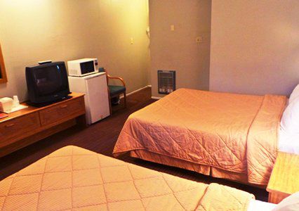 Hotel Econo & Yreka